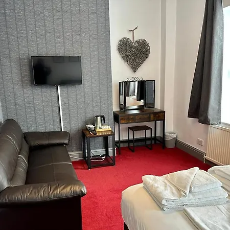 Ξενοδοχείο The Derby 2*