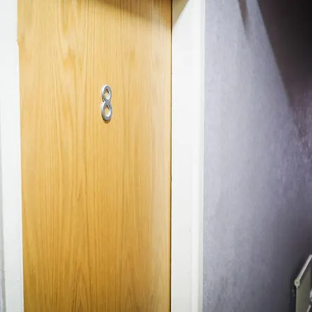 Ξενοδοχείο The Derby Barrow-in-Furness